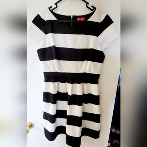 Elle Stripped Dress W/Pockets, Size 14, Black and White